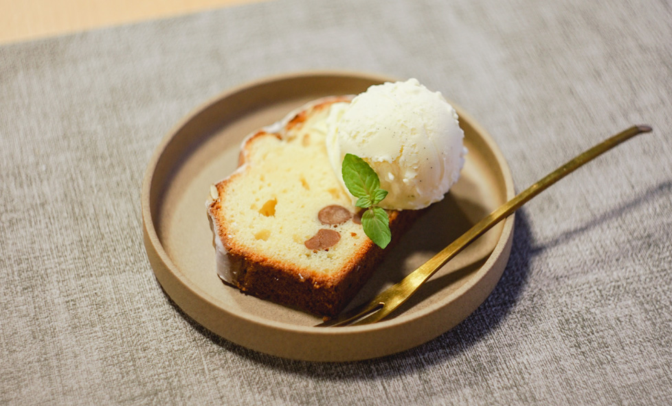 発酵カフェHaccomachiの開店当時からの人気メニューみそパウンドケーキ